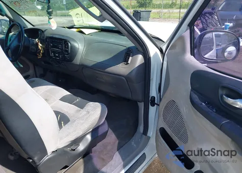 2003 Ford F-150 Lightning z USA, uszkodzony, nr VIN 2FTRF07383CA75550